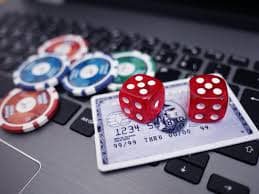 Filipino player accessing u888 abcvip casino on a mobile phone